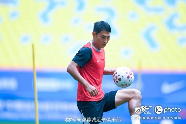 阿洛伊西:西班牙有球无球两端均值得中超学习 阿洛伊西:西班牙有球无球两端均值得中超学习