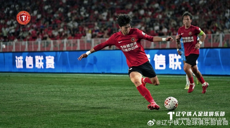 辽宁铁人楠波湾队4-4战平河南俱乐部彩陶坊队