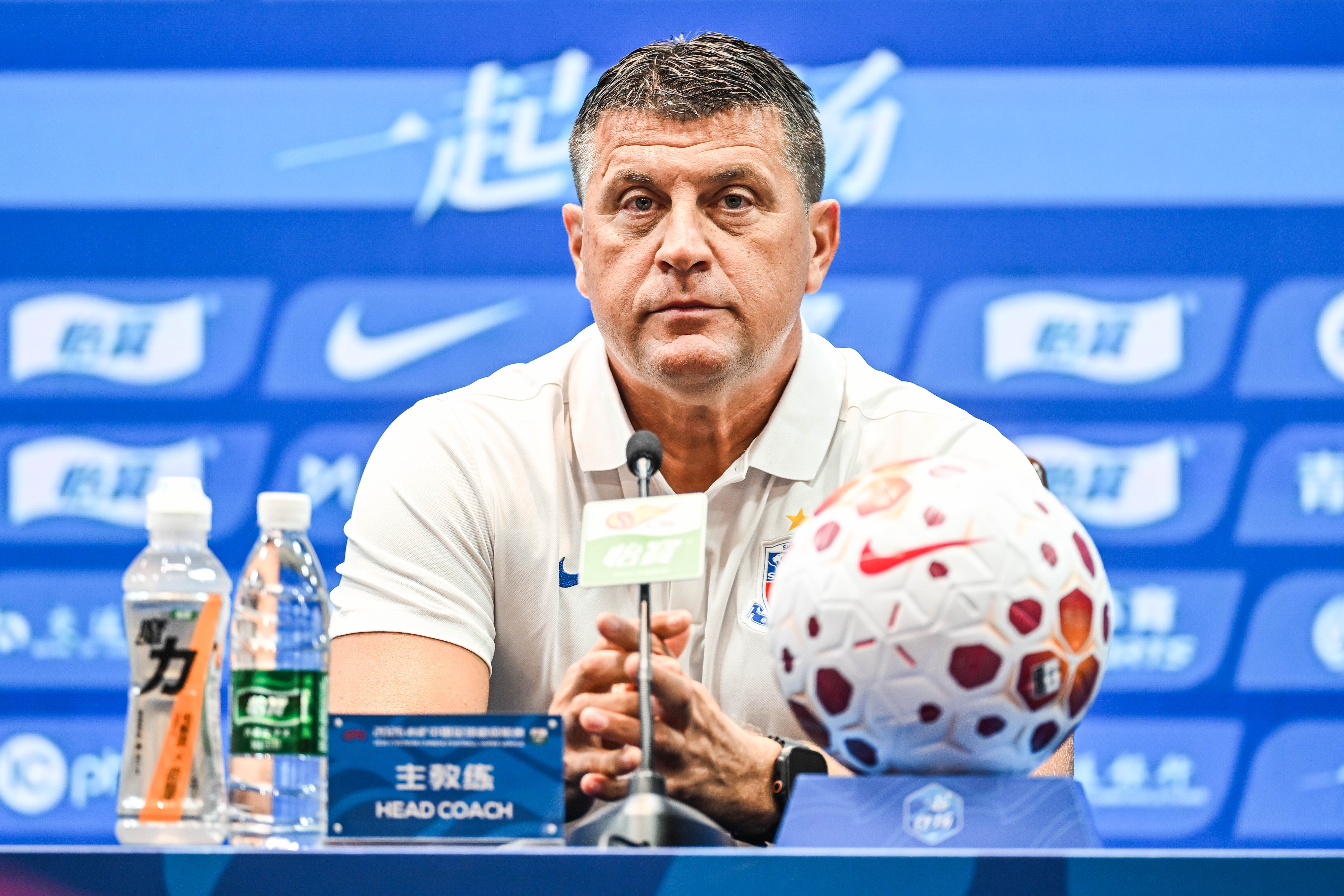 记者：申花5外援赴大连，李松益、金顺凯、杨皓宇随队出征