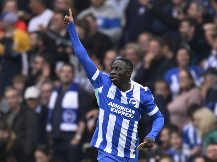 BBC：红军今夏曾5000万、6000万镑两次报价明特，布莱顿要7000万