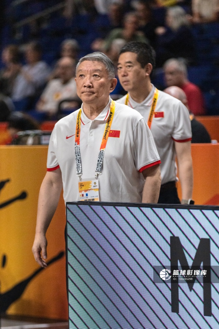 宫鲁鸣：队员克服了心理转变&身体疲劳等困难 对最终取胜感到高兴